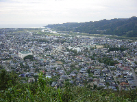 山頂から見た村上市街