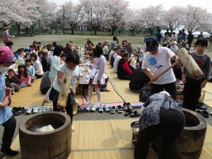 宿田観桜会もちつき