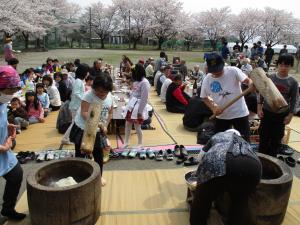 宿田観桜会もちつき