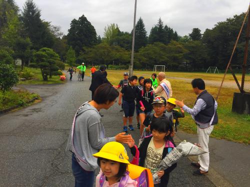 三面小学校あいさつ運動