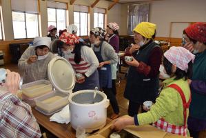 甘酒とよせものの試食