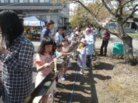 宿田観桜会流しそうめん