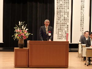 高橋村上市長