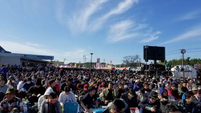 会場に集まった約14万人の大観衆