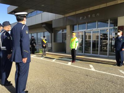 交通安全街頭巡視市長あいさつ