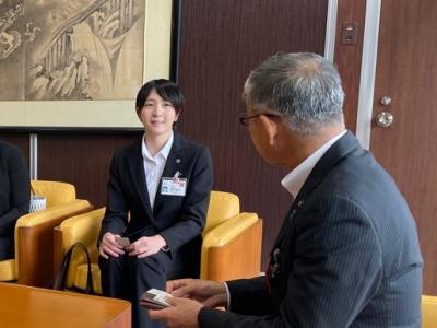 派遣される八幡和子先生