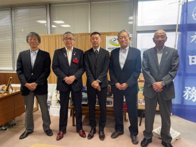 永田務選手が来庁しました③