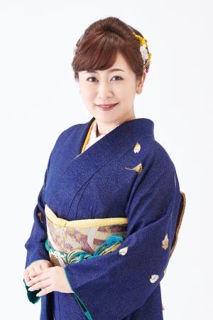 越川ゆう子　写真