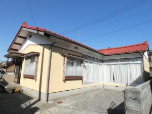 村上市荒川松山の外観
