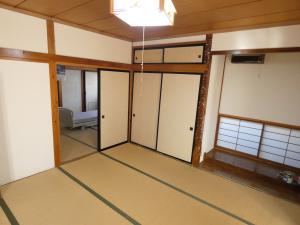 村上市荒川松山の和室