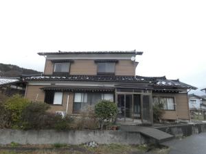 村上市温出の外観