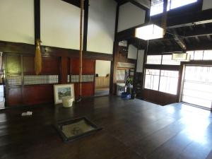 村上市高根の和室