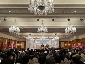 大会決議の様子
