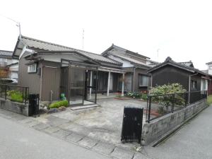 村上市緑町三丁目の外観