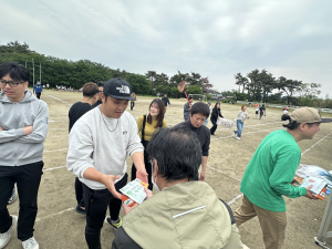 令和7年平林小学校運動会　参加賞配布2