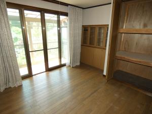 村上市羽黒町の洋室