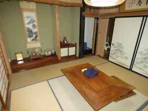 村上市飯野三丁目の和室