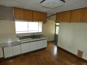 村上市山口2の台所