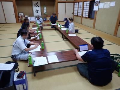 舘腰地区の園芸会議の様子