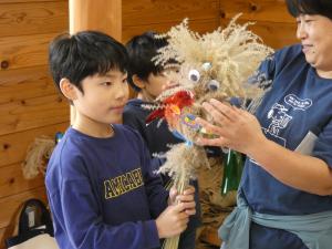 ススキでふくろう作り3