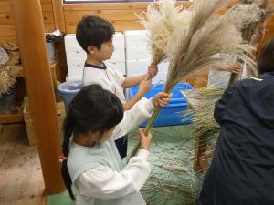 ススキでふくろう作り4