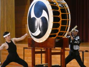 鼓童公演10　大太鼓二人