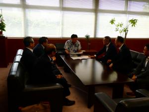 国土交通大臣政務官への要望の様子