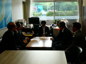 道路局長への要望の様子