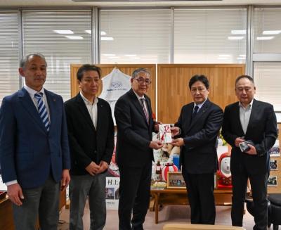 村上岩船ロータリークラブ様よりご寄附いただきました