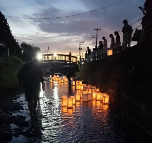 殿岡灯籠流し