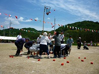 集落対抗玉入れ