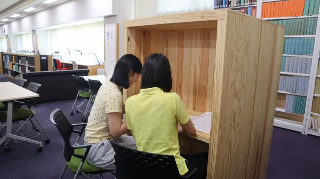 いわふね杉を使用した学習机
